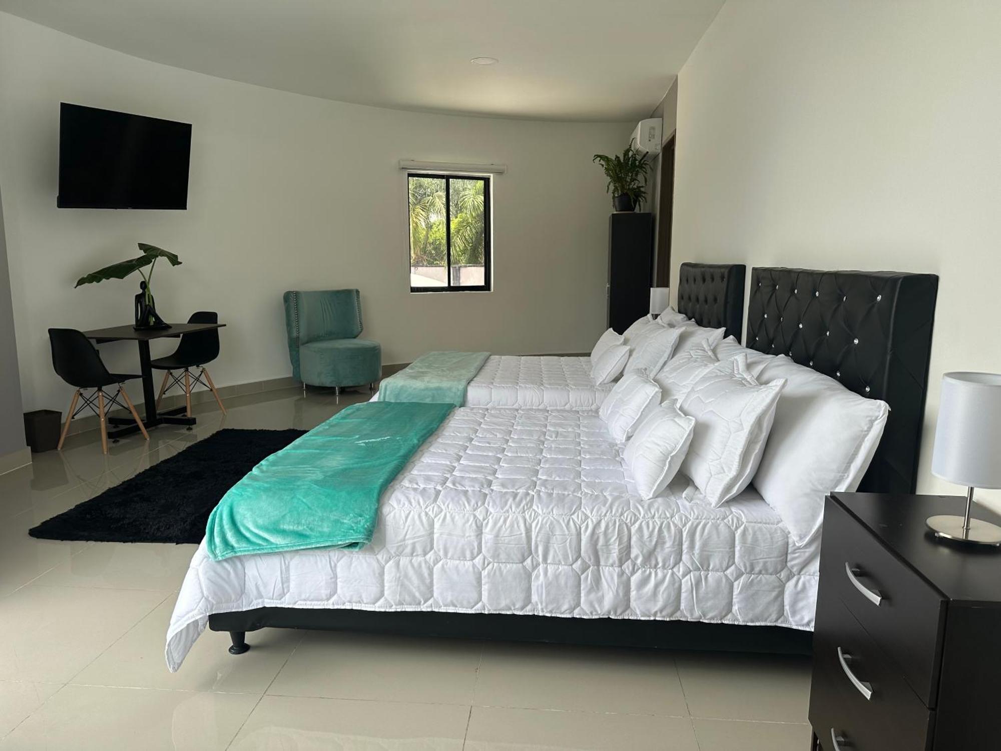 Hotel Boutique Ciudad Jardin Cali Buitenkant foto
